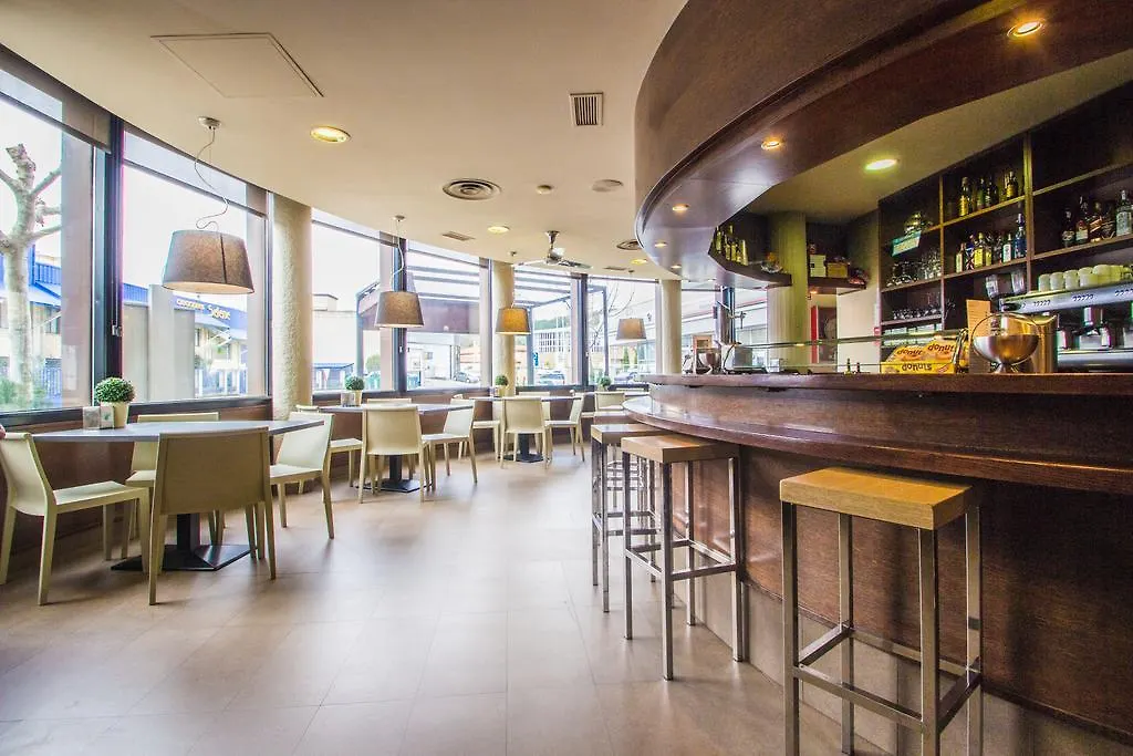 Hotel Casa Jacinto Pamplona بورلاذا